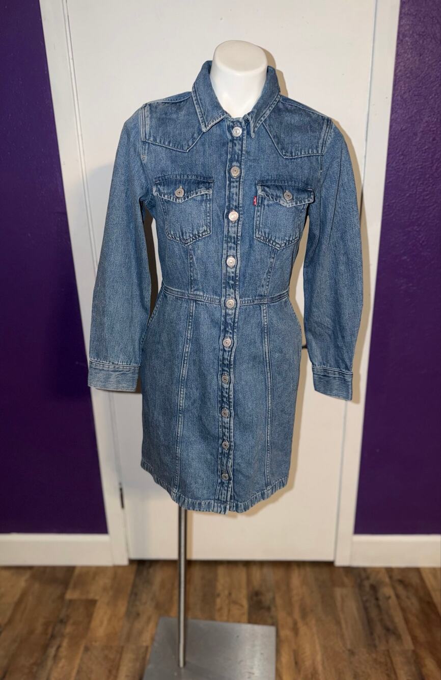Levi’s Strauss women’s blue denim long sleeve dress